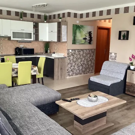 Mesi Lux Apartment Hajduszoboszlo